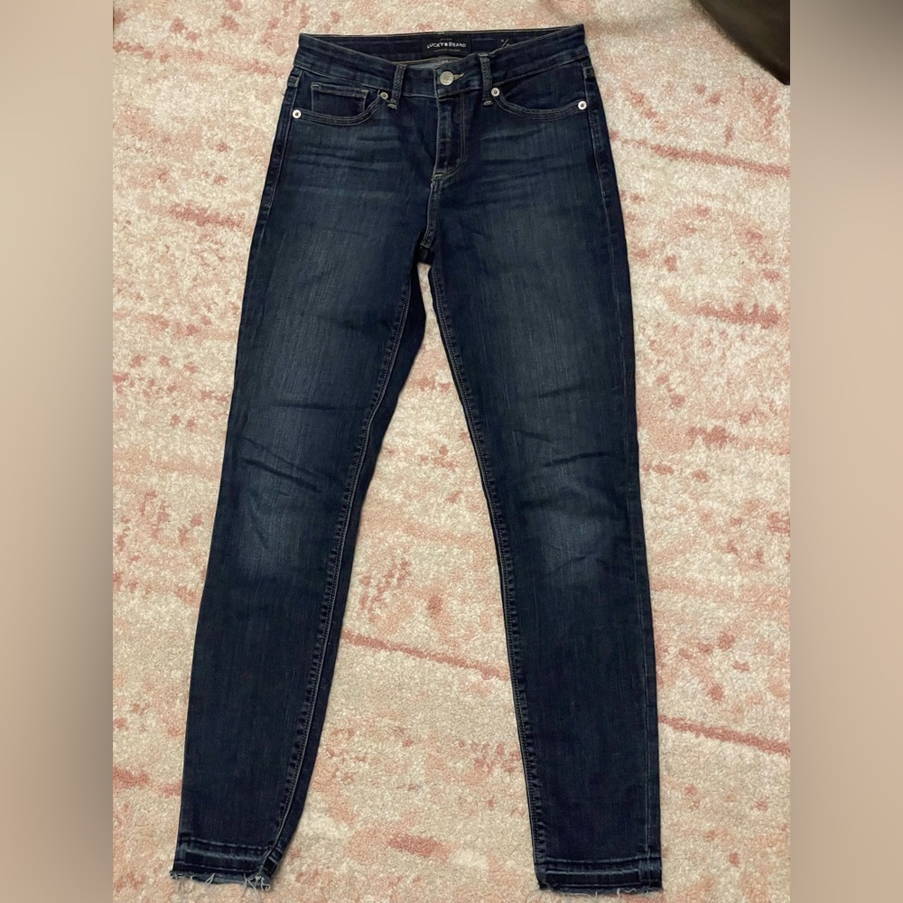 Lucky Brand 🍀 Skinny Denim 4/27